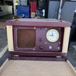 Antique Record Player Radio And Click
