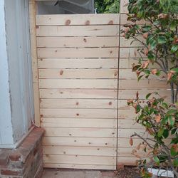 Se Hasen Trabajos De Fence Y Puertas 