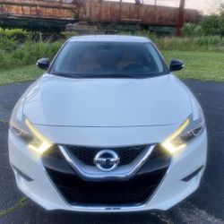 2016 Nissan Maxima SR Sport