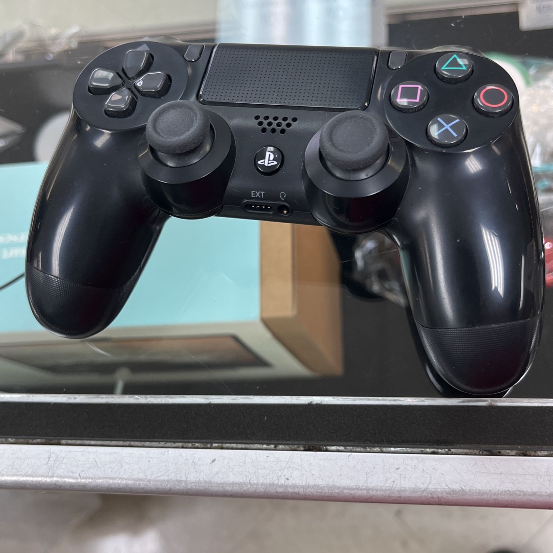 PS4 Controller 