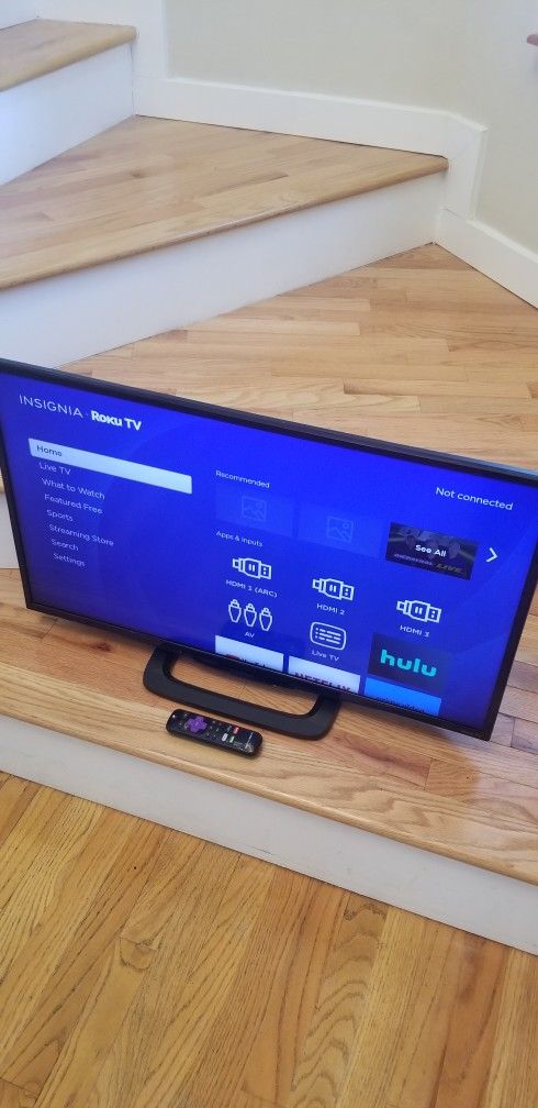 32 INCHES SMART TV With REMOTE CONTROL , WORKS EXCELLENT ,