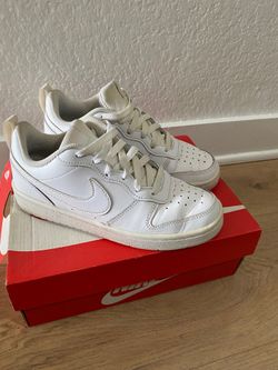 Girl shoes youth size 4
