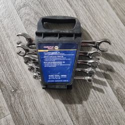 Fuel wrench Set.