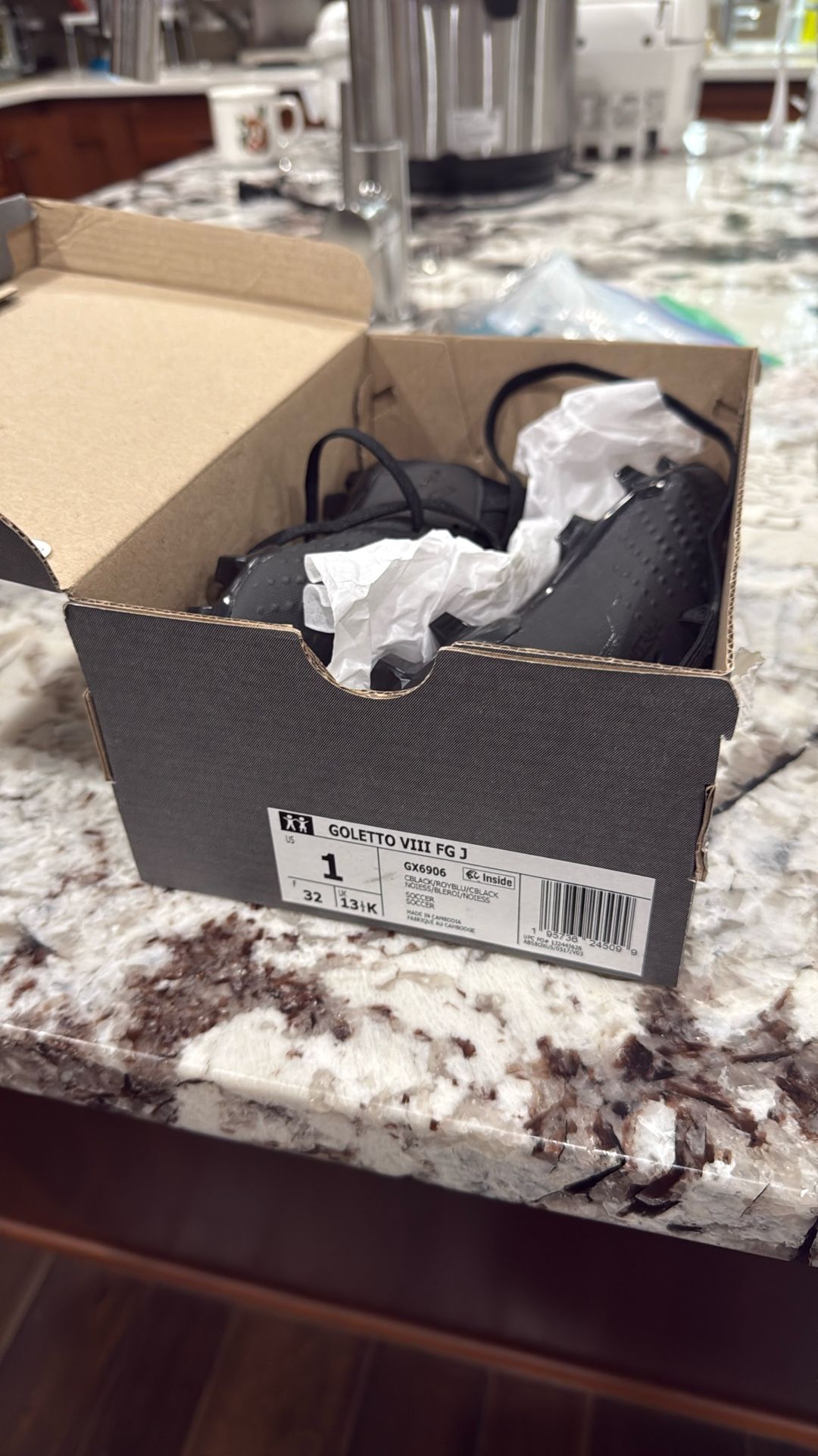 Brand New Nike Kid Soccer Cleats Size 1