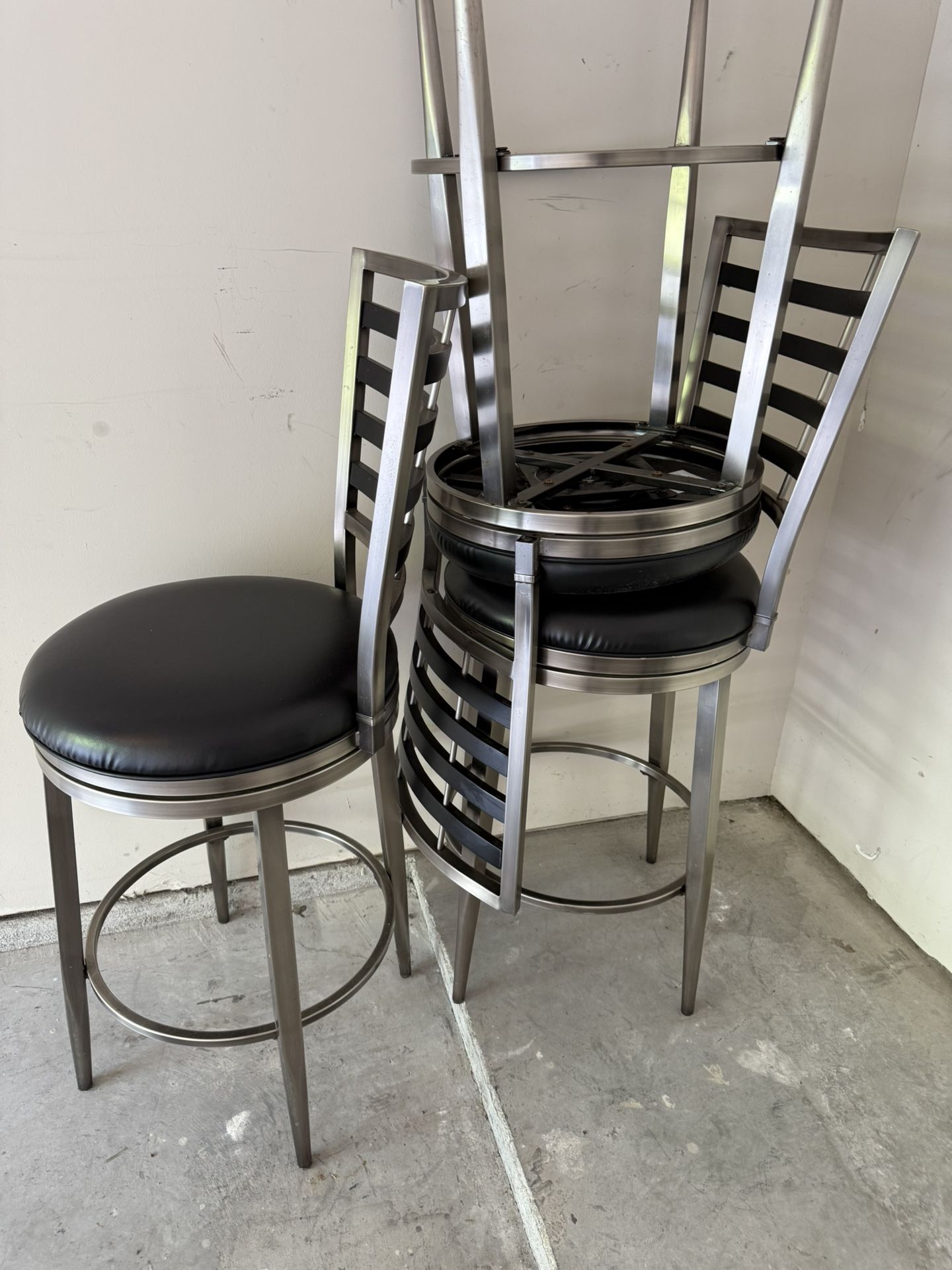 3 Bar Height Stools For Sale