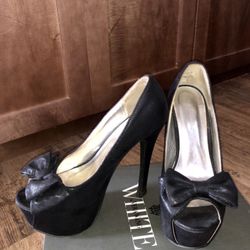 Mark & Maddux black heels