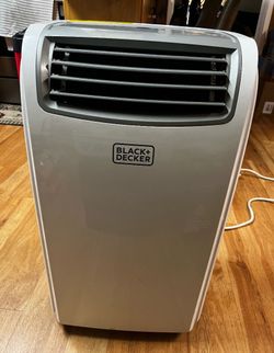 Black + Decker ac unit with window mount