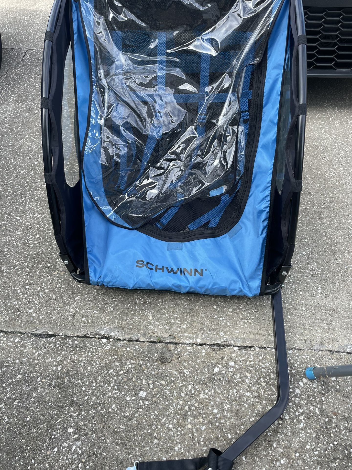Schwinn Tow Behind Child Carrier For Bike