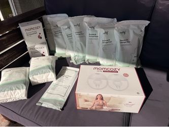 New Momcozy M5 Wearable Breast Pump Bundle