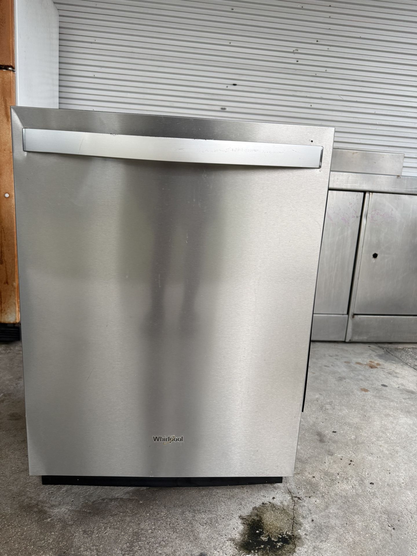 Whirlpool Dish Washer