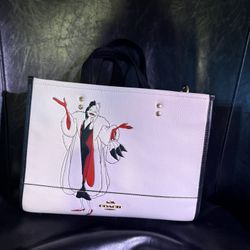 Coach X Disney Cruella De Vil Purse