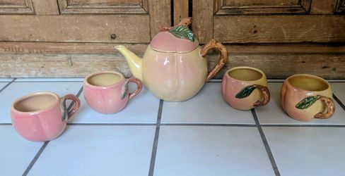 Ceramic Peach Teapot and Cups Set by Block