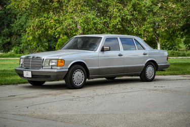 1987 Mercedes-Benz 300