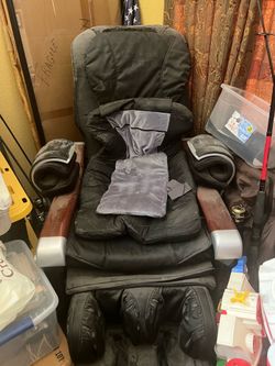 Full body massage chair
