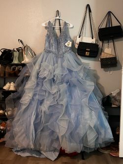 Quinceañera dress, NEEDDDD GONE TODAY!