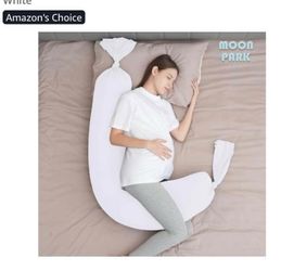 NEW Pregnancy Pillow / Nursing Pillow