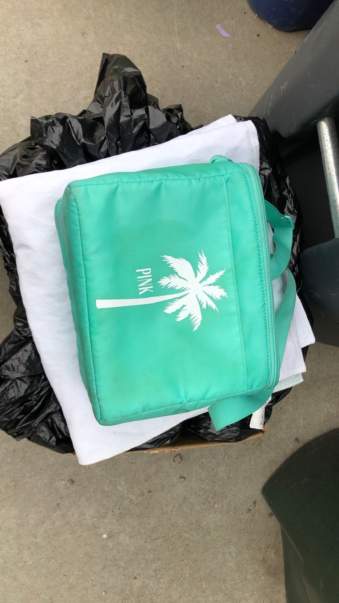 $10. PINK cooler Lunch Tote