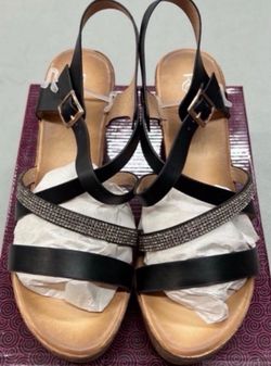 Women’s Sandals Shoes Size 9