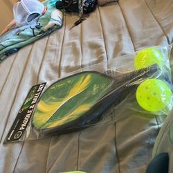 Brand new franklin pickle ball set