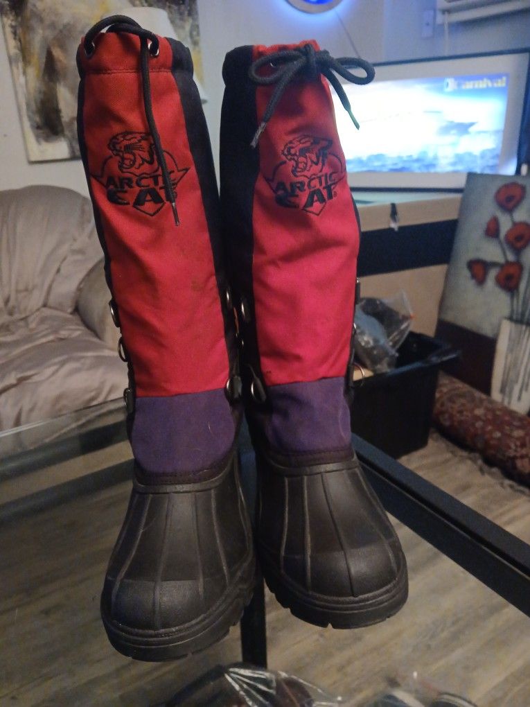 Arctic Cat Women's SIZE 7 Red Knee High Snow Boots