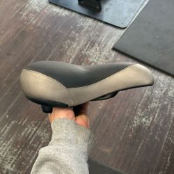 Seat for Bike Used Very Comfortable