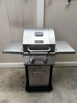 Nexgrill Evolution Infrared Plus 2-Burner Gas Grill
