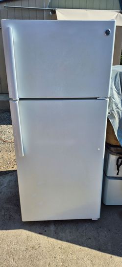 GE Apartment Size Fridge