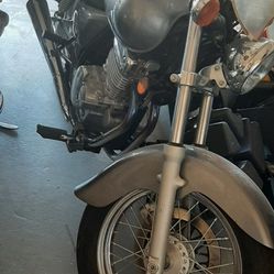 2008 Suzuki 250 Motorcycle,  141 Miles, Garage Kept