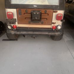 Jeep YJ Rear bumper / Lights Included