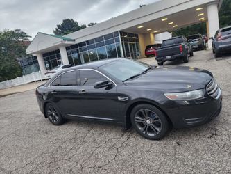 2013 Ford Taurus