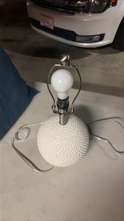 Lamp (no shade)