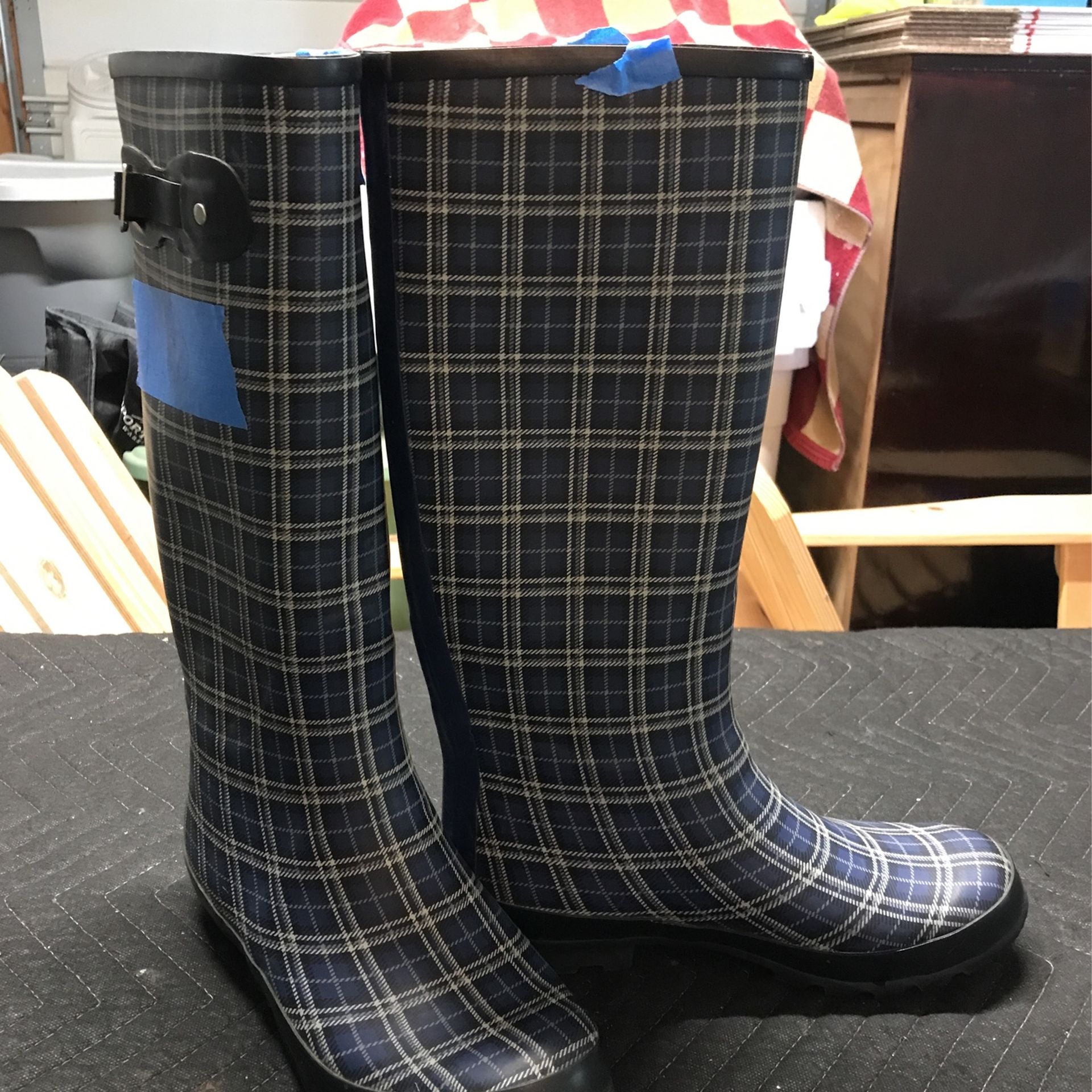 Rain Boots, Size 10
