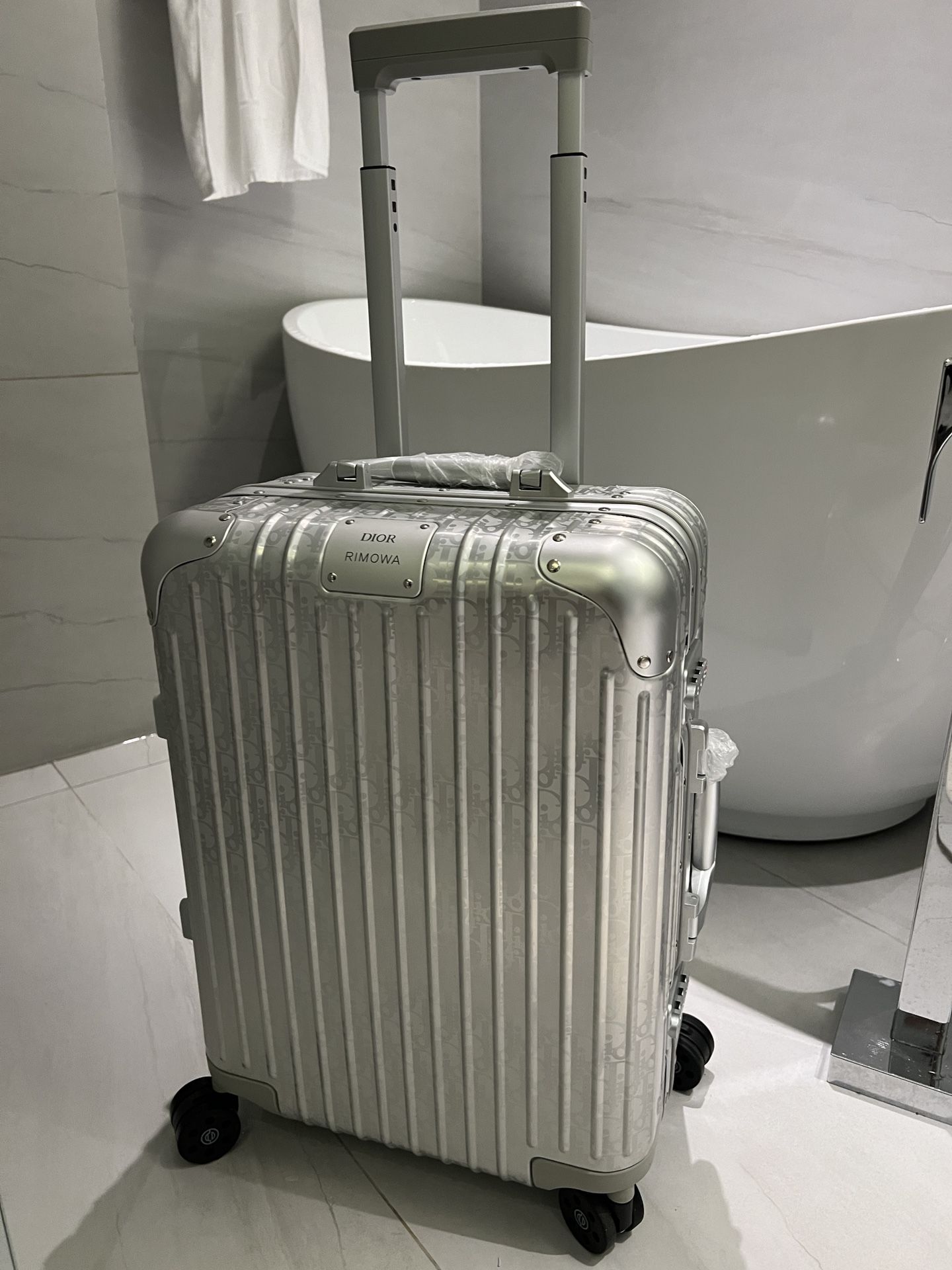 DIOR SUITCASE - Louis Vuitton LV Gucci Dior Prada Fendi Goyard Balenciaga Givenchy Amiri Duffle Bag