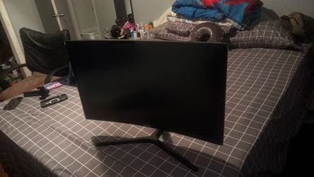 Curve monitor