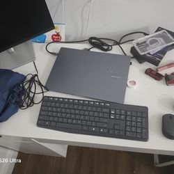 Ikea Micke white Desk