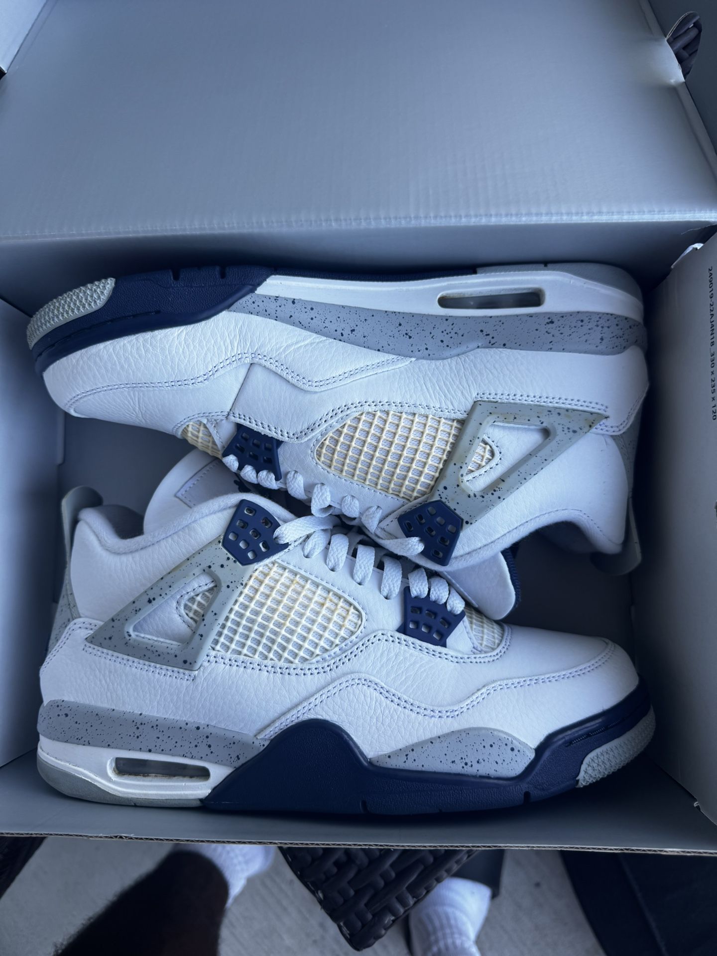 Midnight Navy 4s