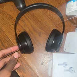 Beats Solo 4 Used Comes With Box