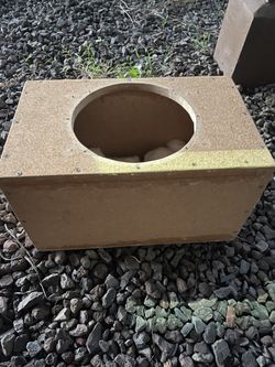Subwoofer box