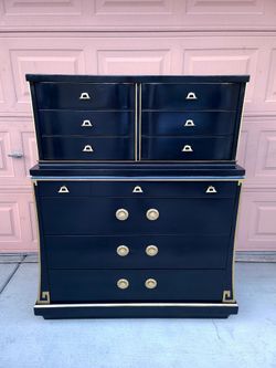 Hollywood Regency 10-Drawer Bachelor Chest – Art Deco Black Lacquer & Gilt, Fully Restored