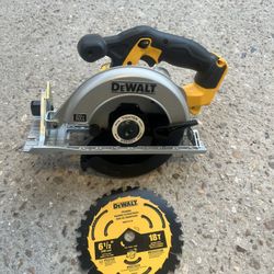 Dewalt 6 1/2in Circular Saw 20v (tool Only) 