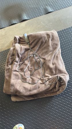 beige electric throw