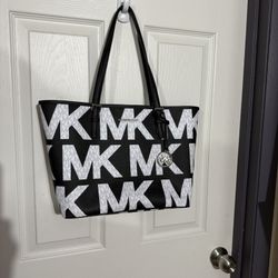 MK Tote