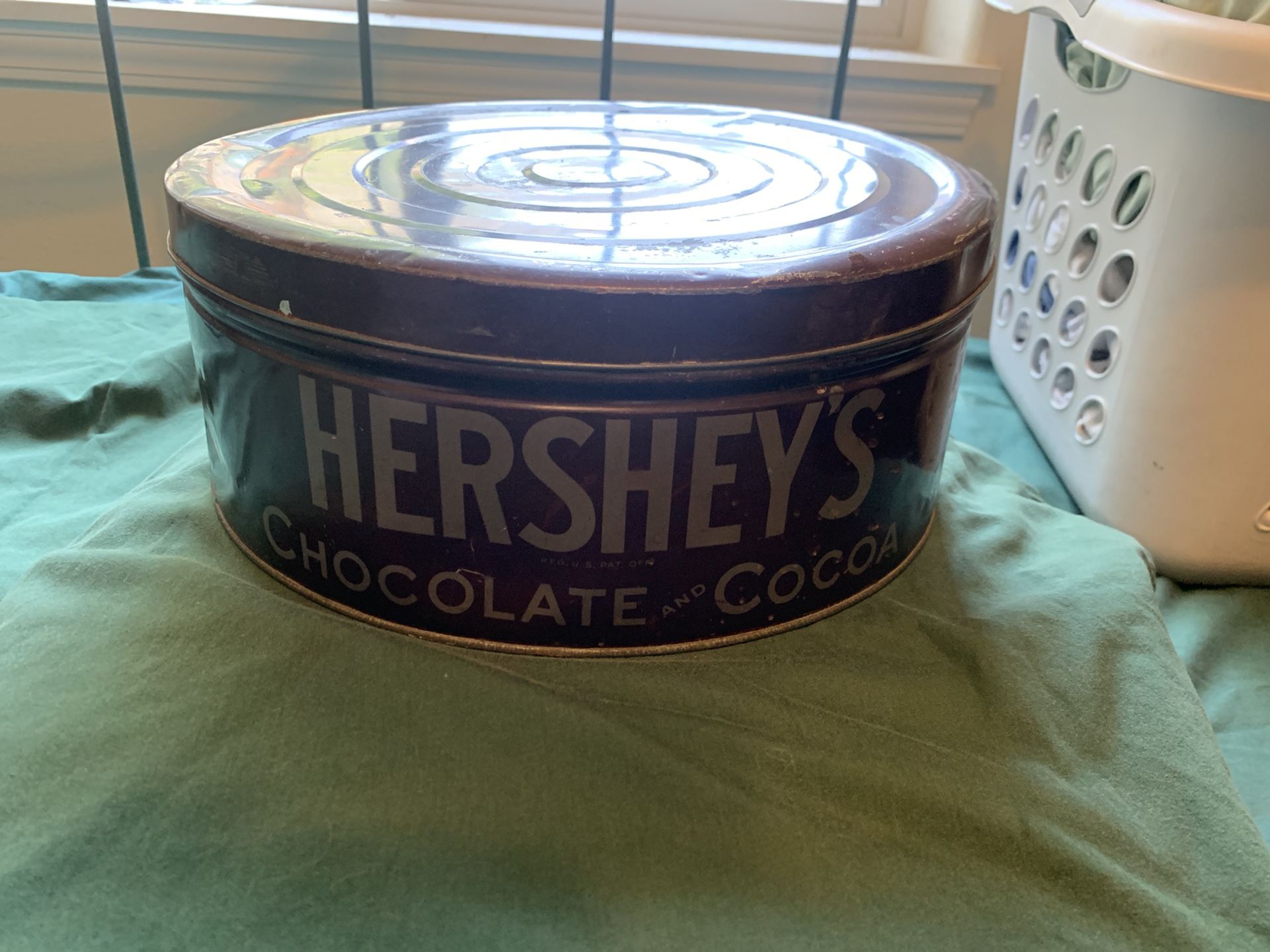 Hersey Tin $10