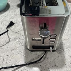 Bella Pro Series Toaster 