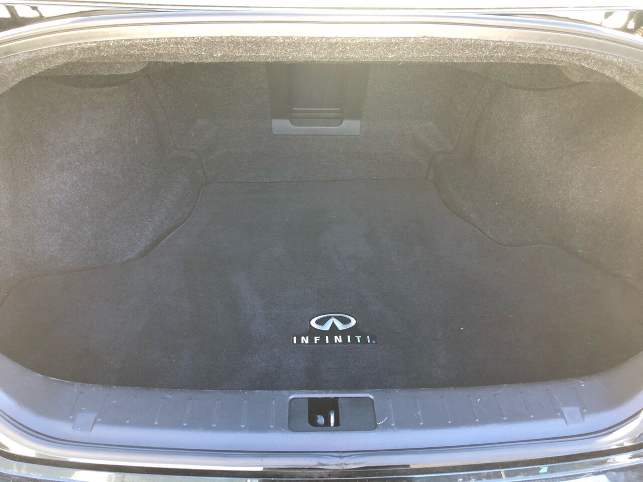 2013 Infiniti M37