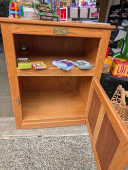 Oak side table cabinet