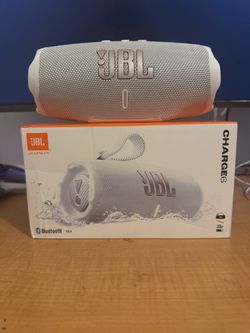 JBL Charge 6 Portable Bluetooth Speaker