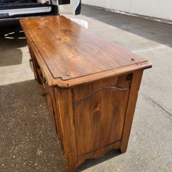 Ethan Allen wooden hutch