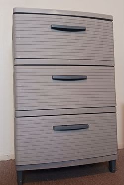 Cajonera de plastico grande con tres cajones.  Large Plastic Drawer With 3 Tiers.
