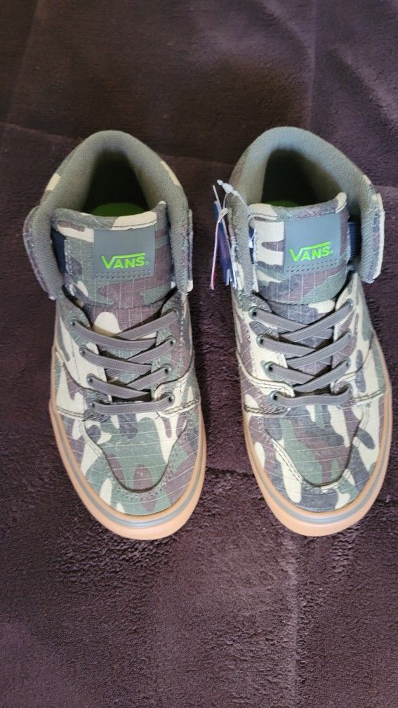 Boys Vans Camo Shoes -Size 2.5